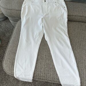 HUE Classic White Pants